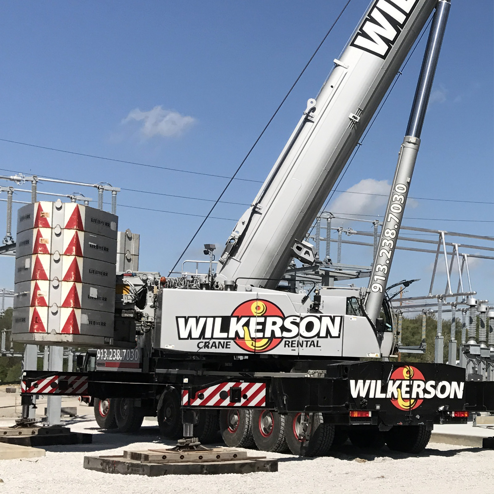 Wilkerson Crane Rental - Equipment - Liebherr LTM 1400-7.1
